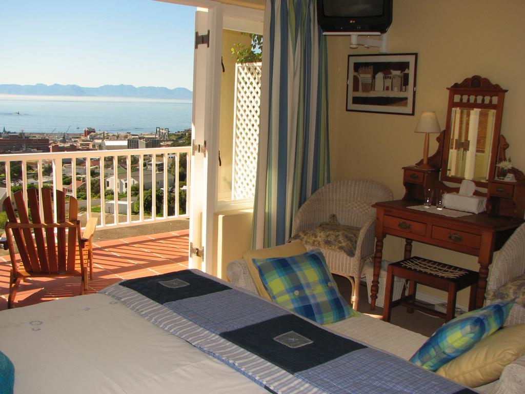 Albatross Guest House Simonʼs Town Kültér fotó